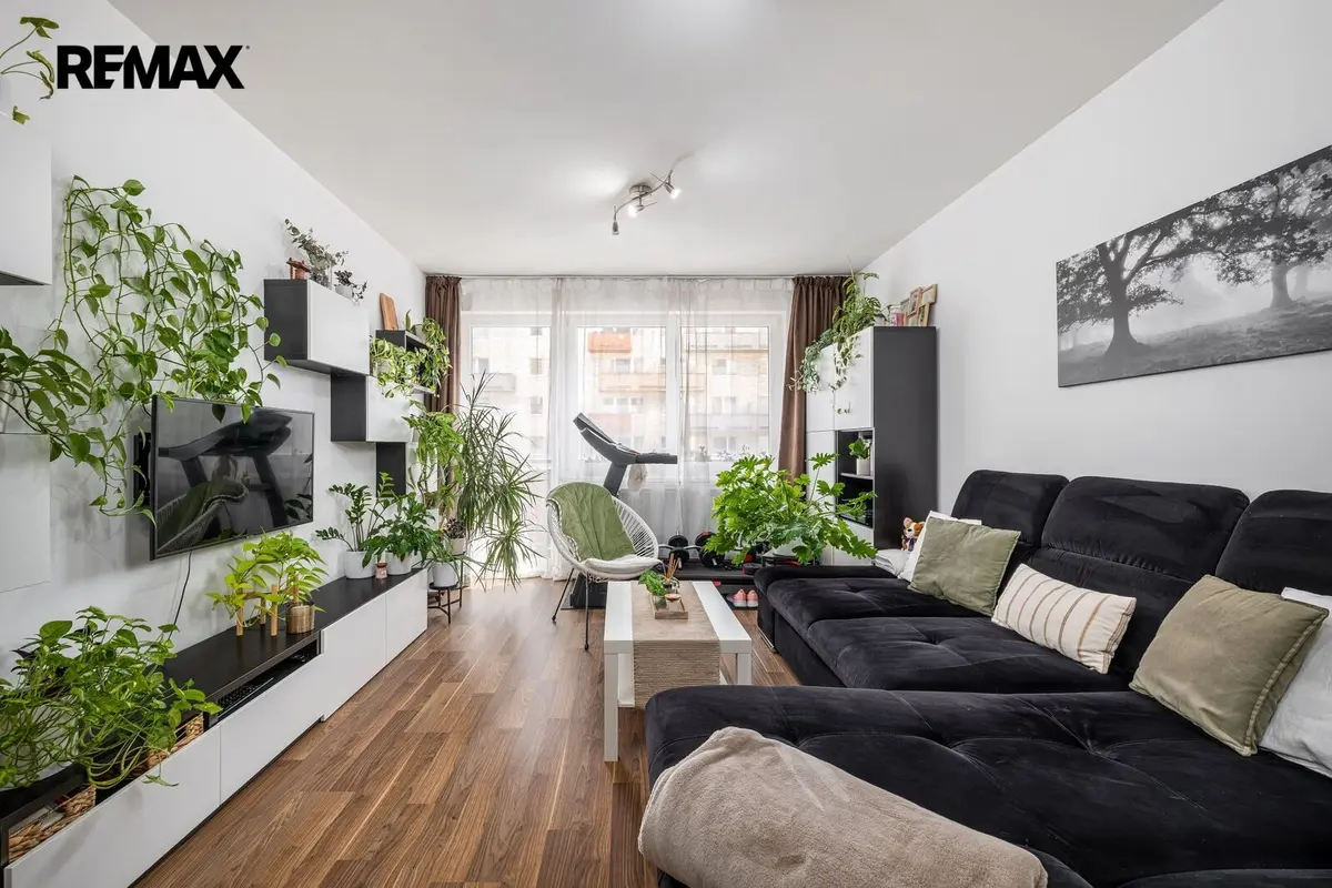 Prodej bytu 2+kk 58 m², Modenská · Horní Měcholupy