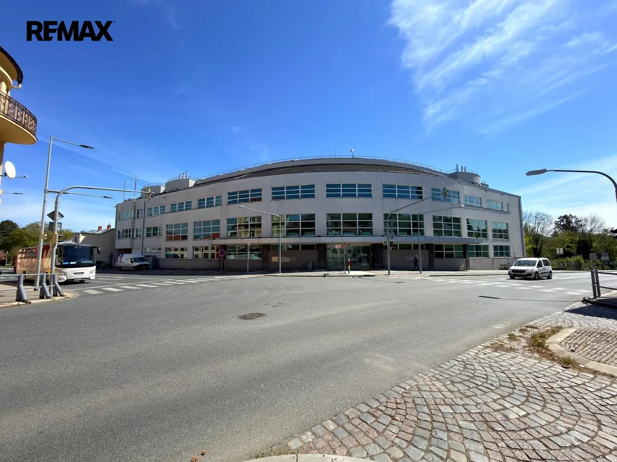 Pronájem komerčního prostoru 400 m², Masarykova · Hlouška · Kutná Hora
