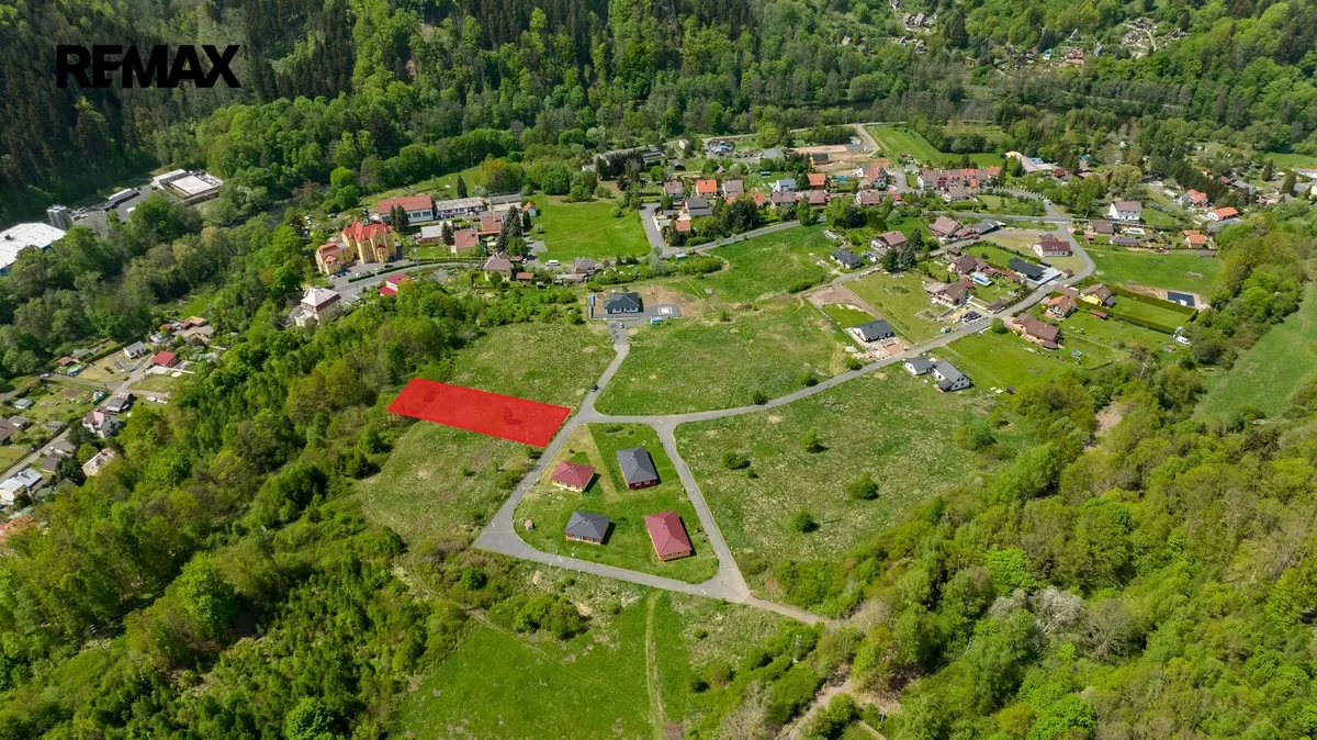 Prodej pozemku 2194 m², Radošov u Kyselky · Kyselka