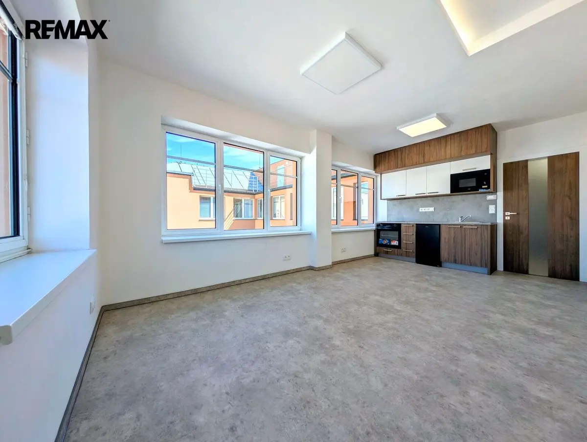 Pronájem bytu 1+kk 23 m², Havlíčkovo náměstí · Havlíčkův Brod