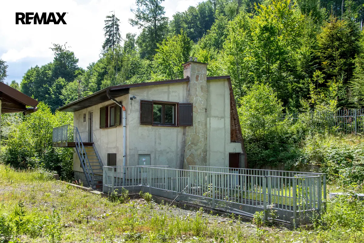 Prodej pozemku 8314 m², Chvalčov · okres Kroměříž
