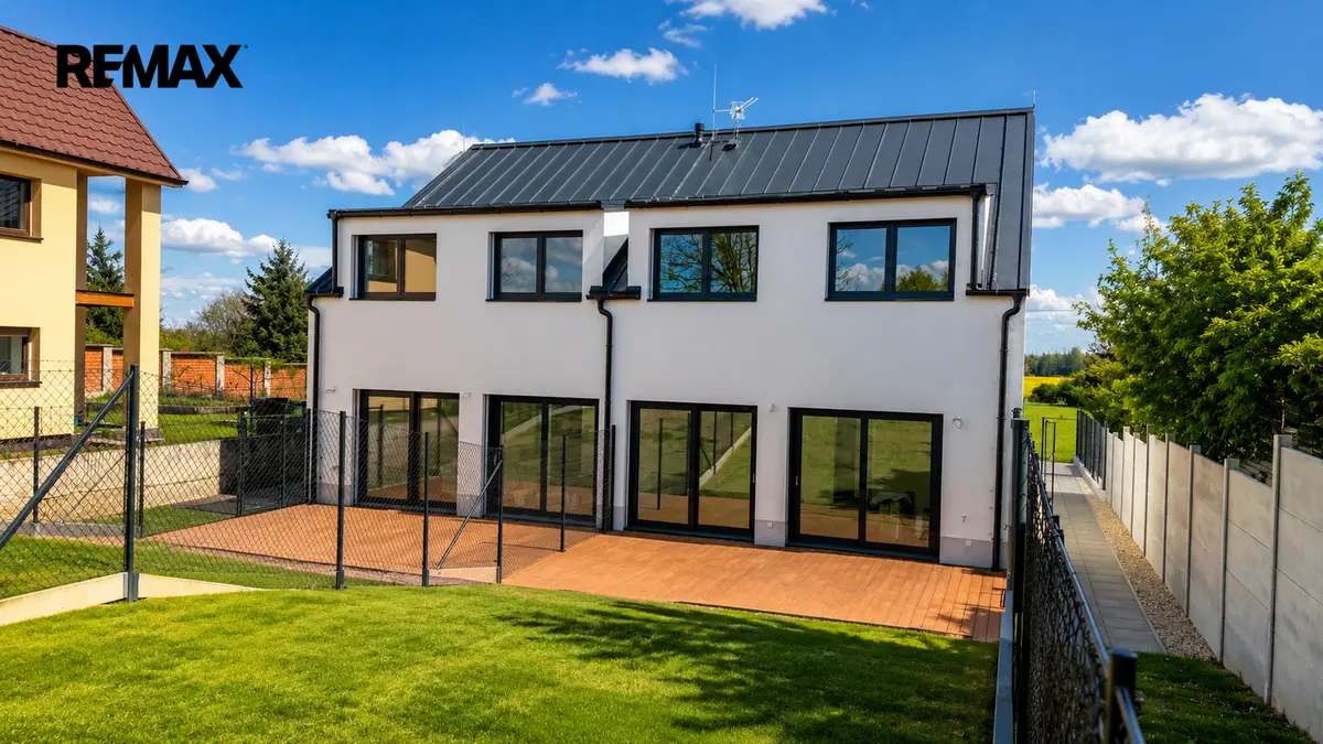 Prodej bytu 3+kk 69 m², V Dubinách · Jirny
