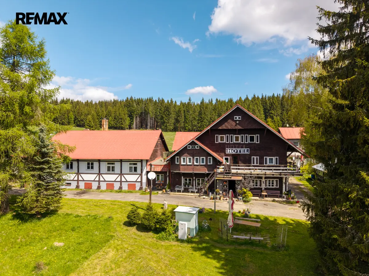 Prodej komerčního prostoru 980 m², Potůčky · okres Karlovy Vary