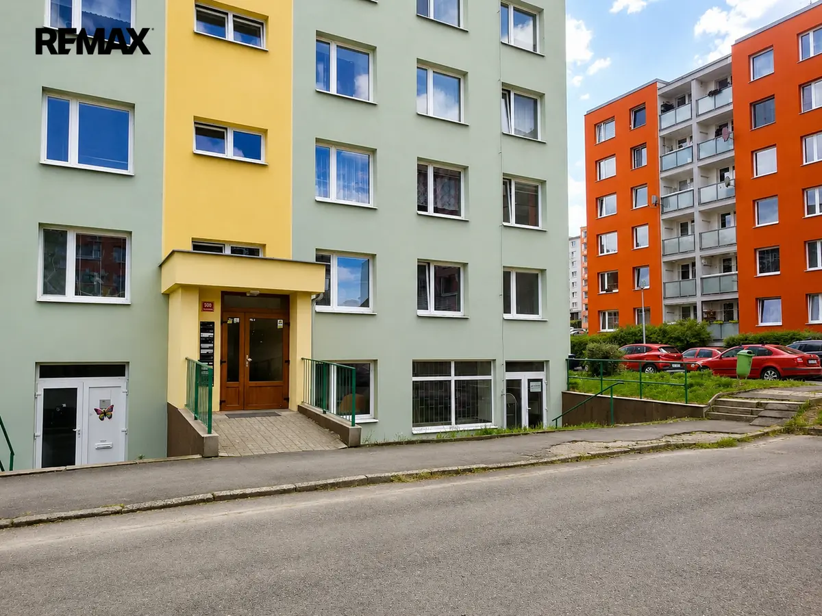 Prodej komerčního prostoru 84 m², Na Dolíkách · Slaný
