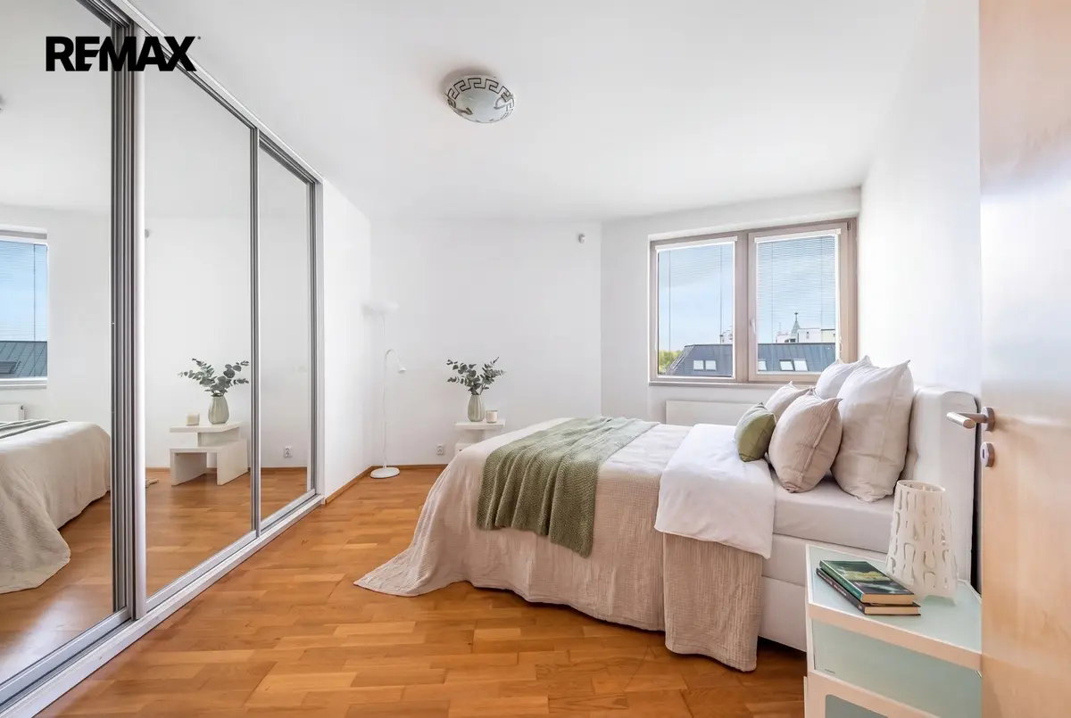 Pronájem bytu 4+kk 116 m², Jeseniova · Žižkov
