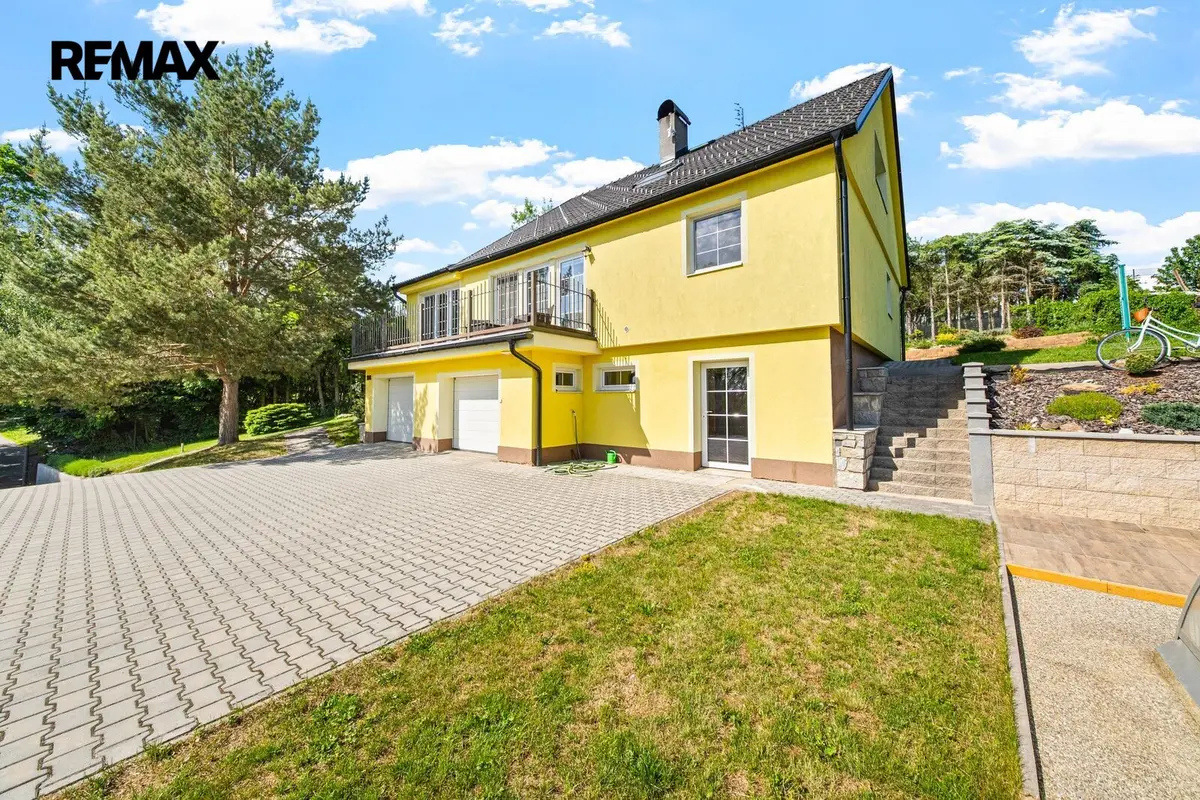Prodej domu 300 m², Bílkov · Dačice