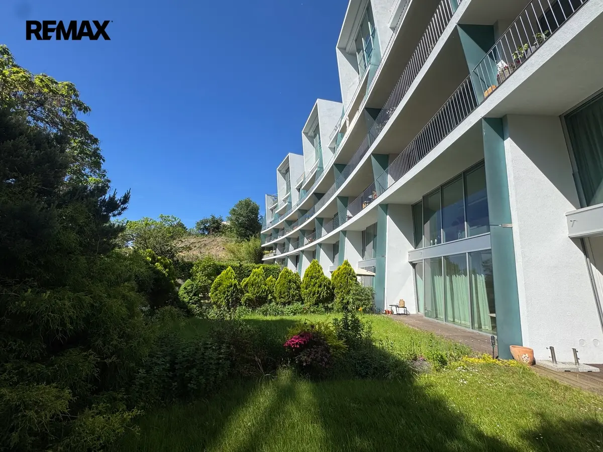 Pronájem bytu 2+kk 106 m², Na Hřebenkách · Smíchov