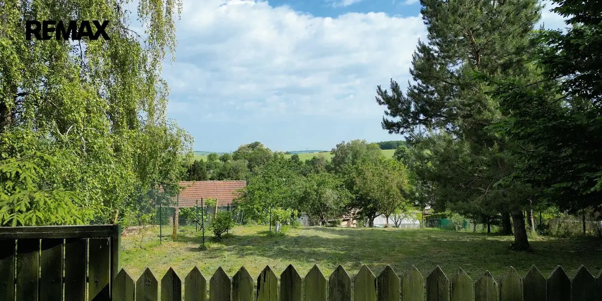 Prodej pozemku 908 m², Černčín · Bučovice