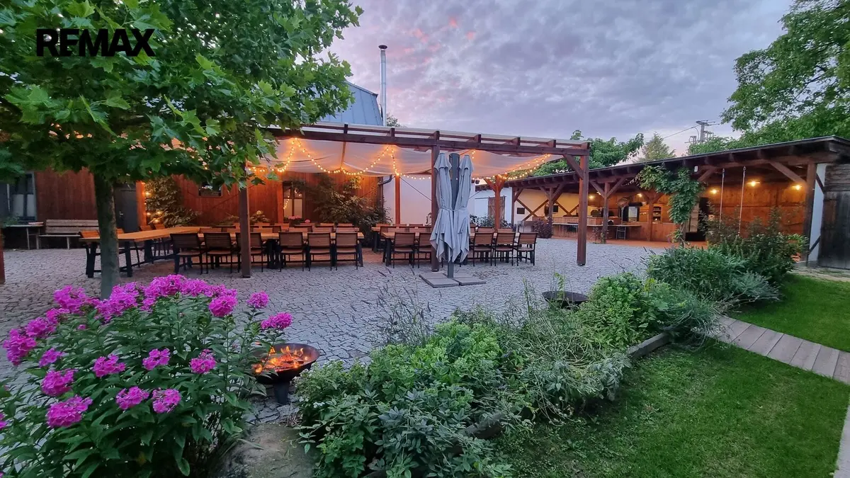 Prodej domu 382 m², Dolany – část obce Véska