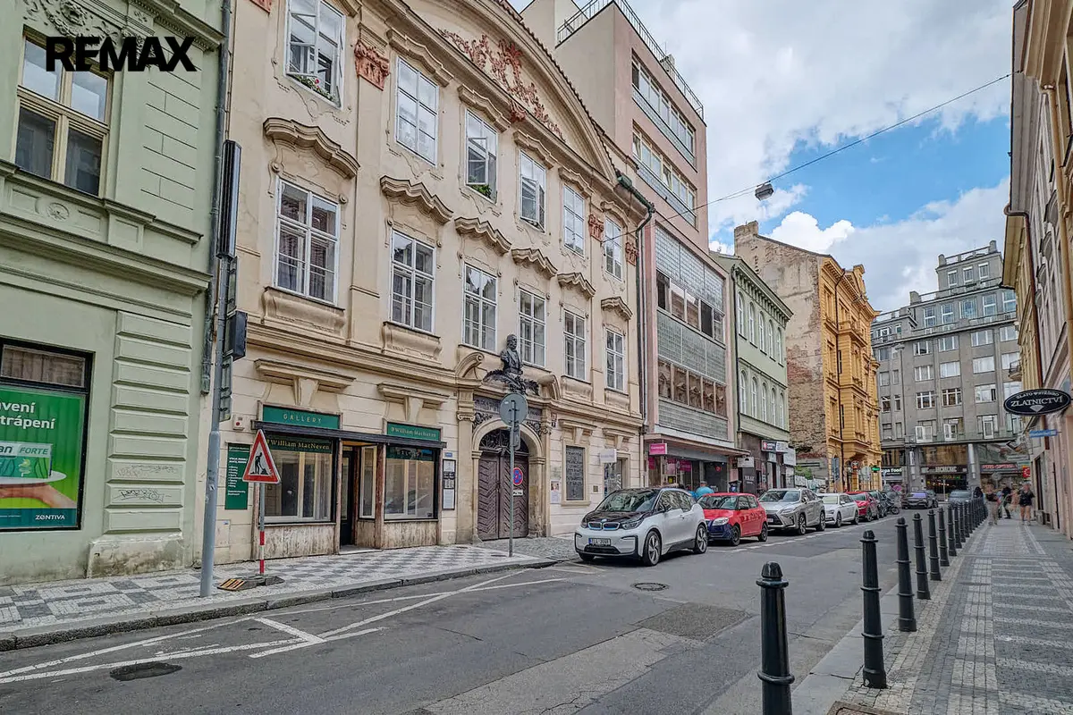 Pronájem bytu 2+1 77 m², Palackého · Nové Město