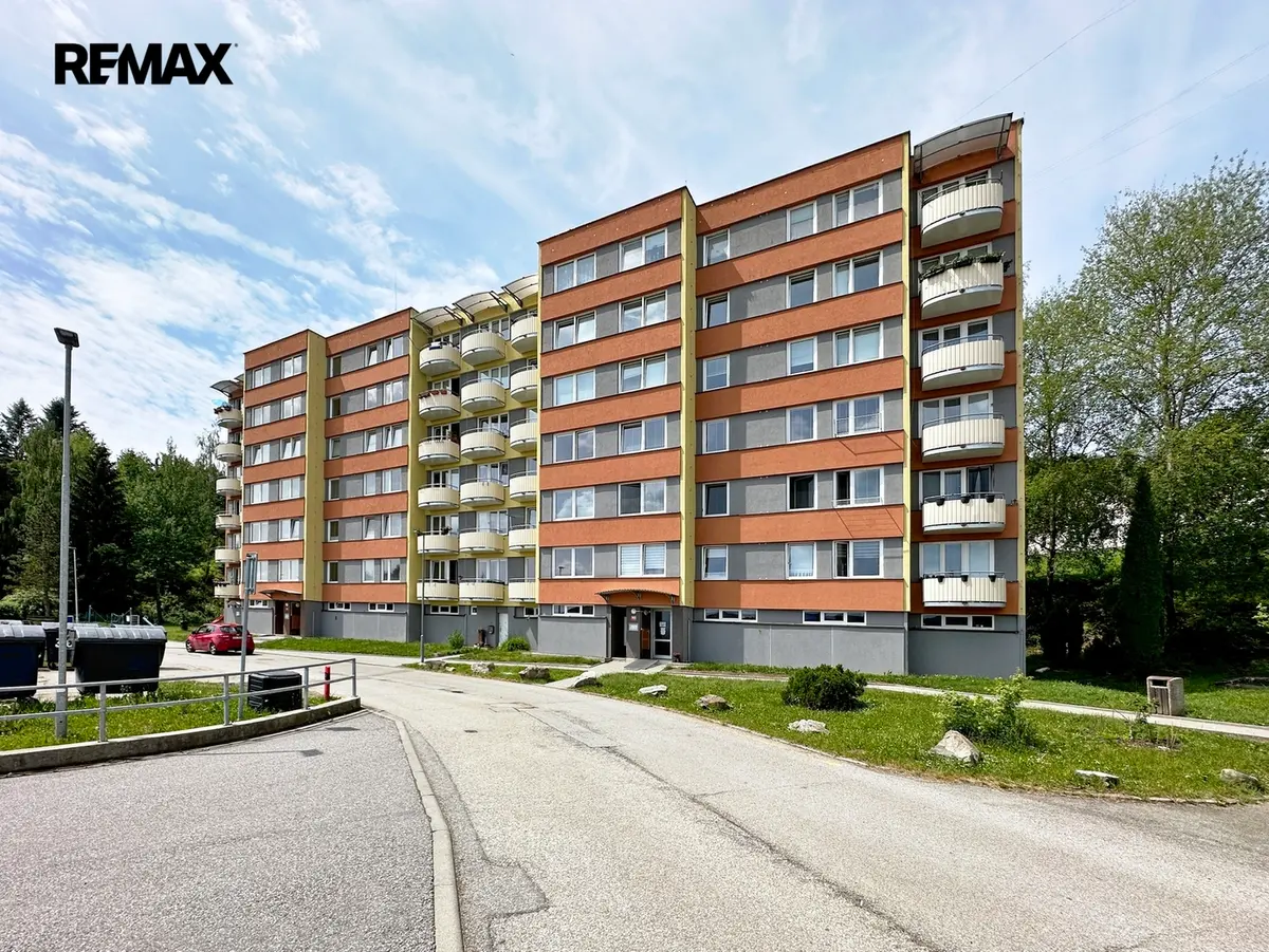 Prodej bytu 2+kk 42 m², Sadová · Větřní