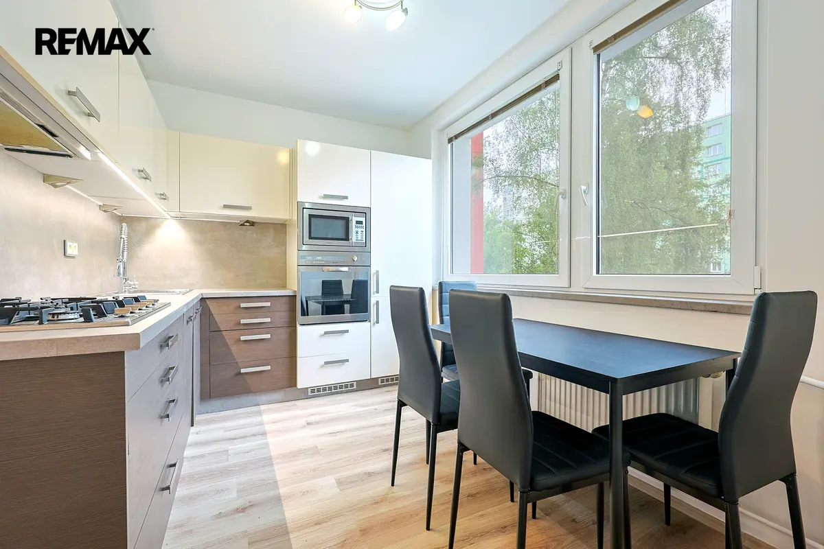 Pronájem bytu 2+1 62 m², Sokolovská · Plzeň