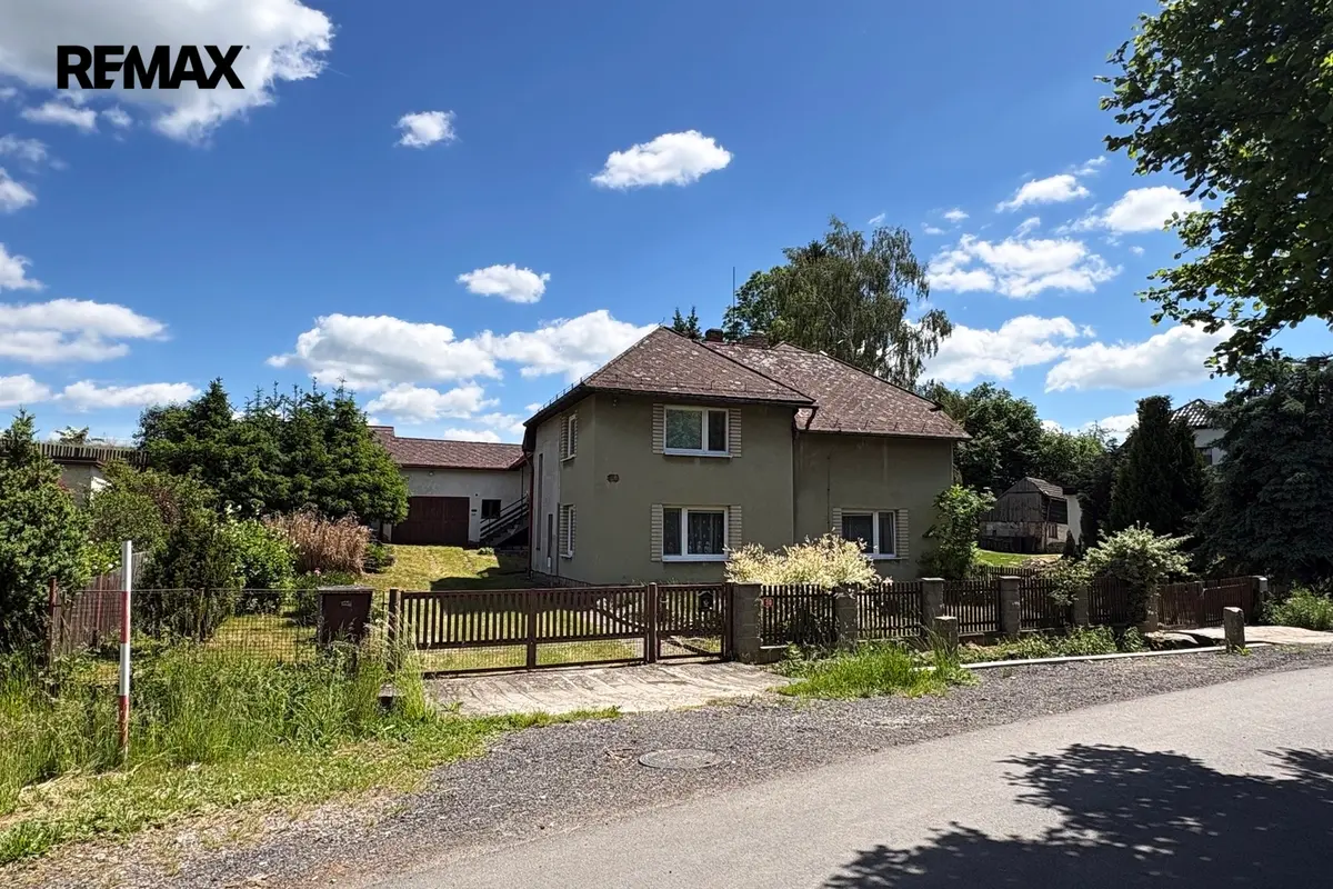 Prodej domu 240 m², Leština u Světlé