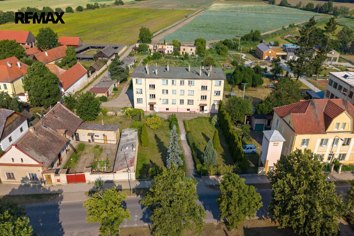 Prodej bytu 3+1 61 m², Přerov nad Labem