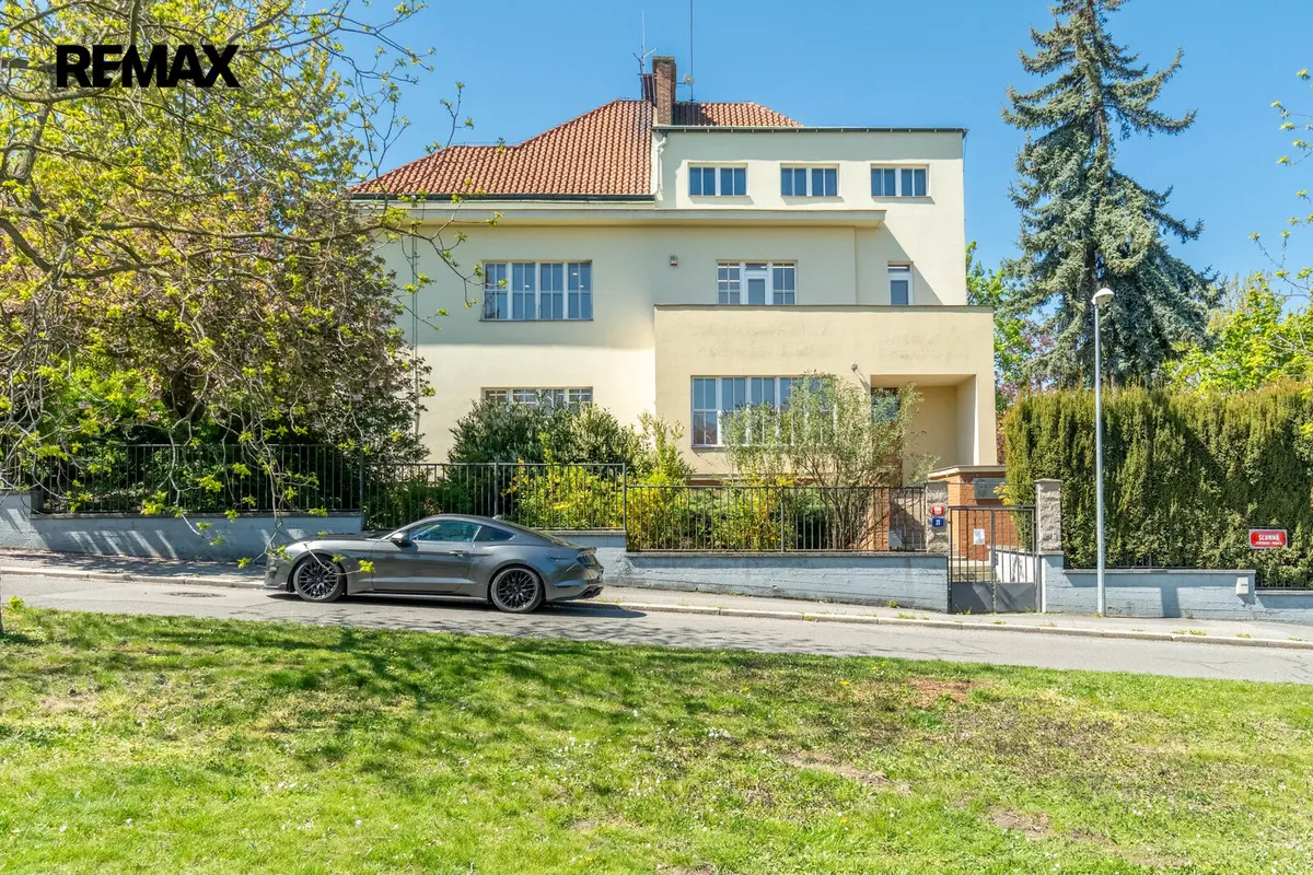 Prodej domu 564 m², Na Ořechovce · Střešovice