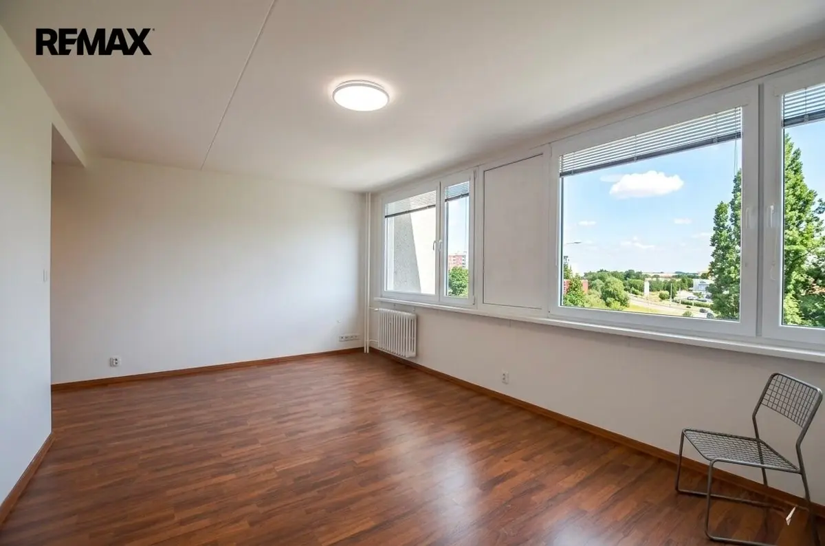 Prodej bytu 1+kk 33 m², Vackova · Stodůlky