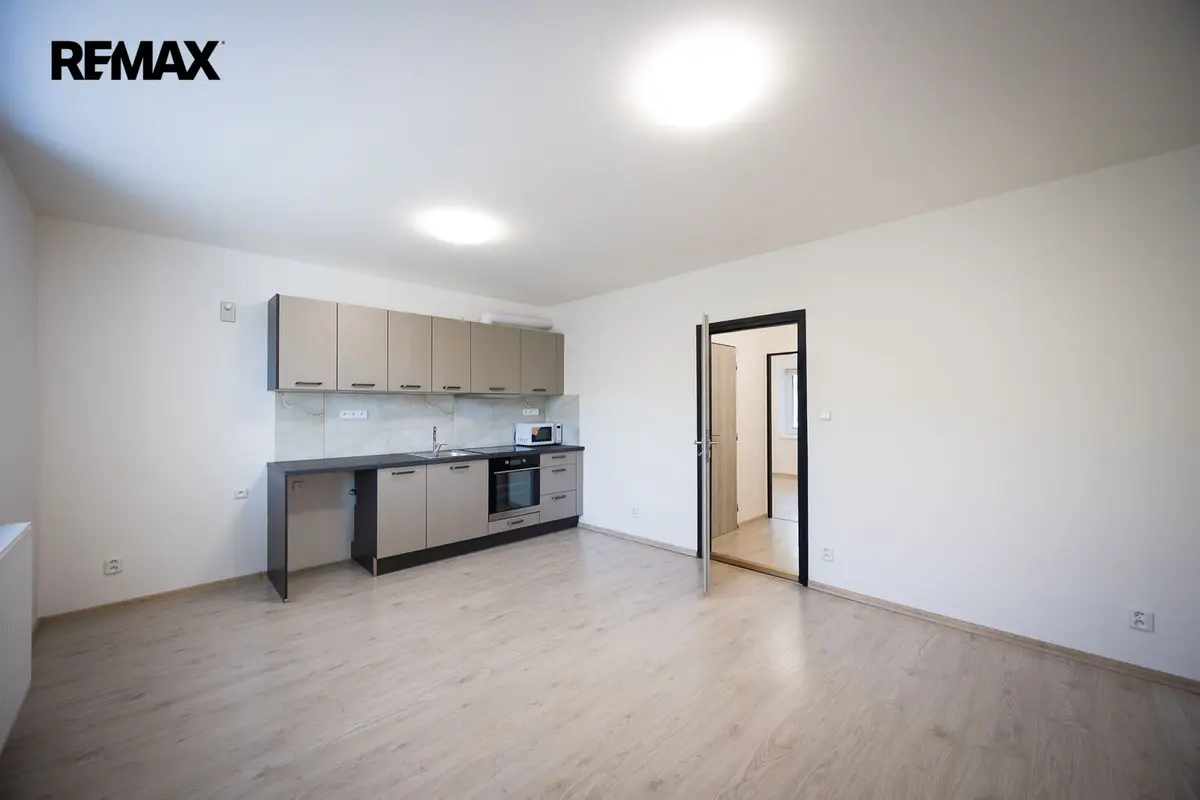 Pronájem bytu 2+kk 39 m², Branka · Komín · Brno