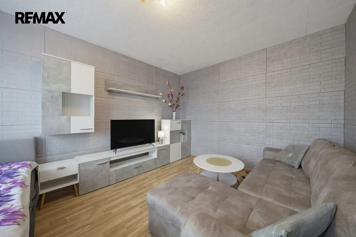 Prodej bytu 1+1 36 m², Kollárova · Ostrov nad Ohří · Ostrov