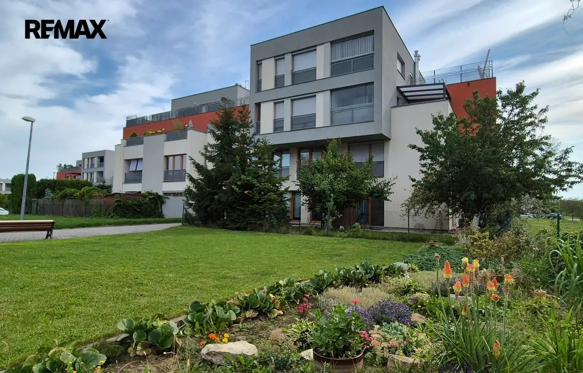 Pronájem bytu 2+kk 52 m², Pečárková · Pitkovice