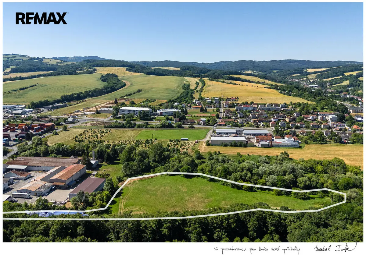 Prodej pozemku 22733 m², Želechovice nad Dřevnicí · okres Zlín