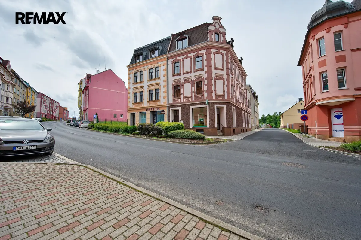 Pronájem bytu 2+1 80 m², U Sadu · Aš