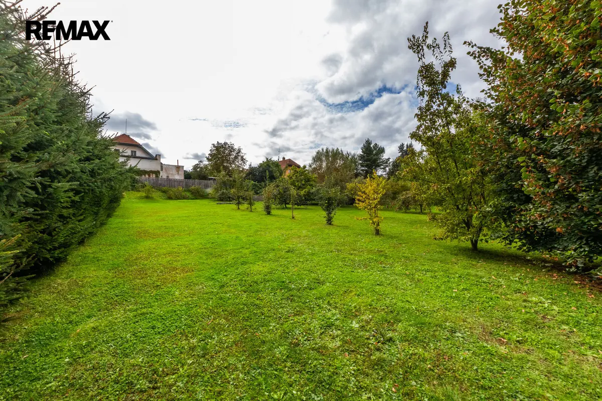 Prodej pozemku 995 m², Říčany – část obce Říčany u Prahy