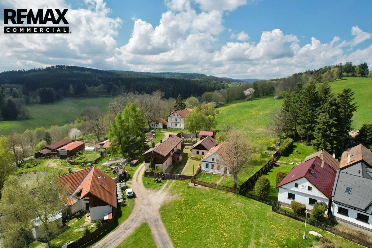 Prodej komerčního prostoru 282 m², Křesanov · Vimperk