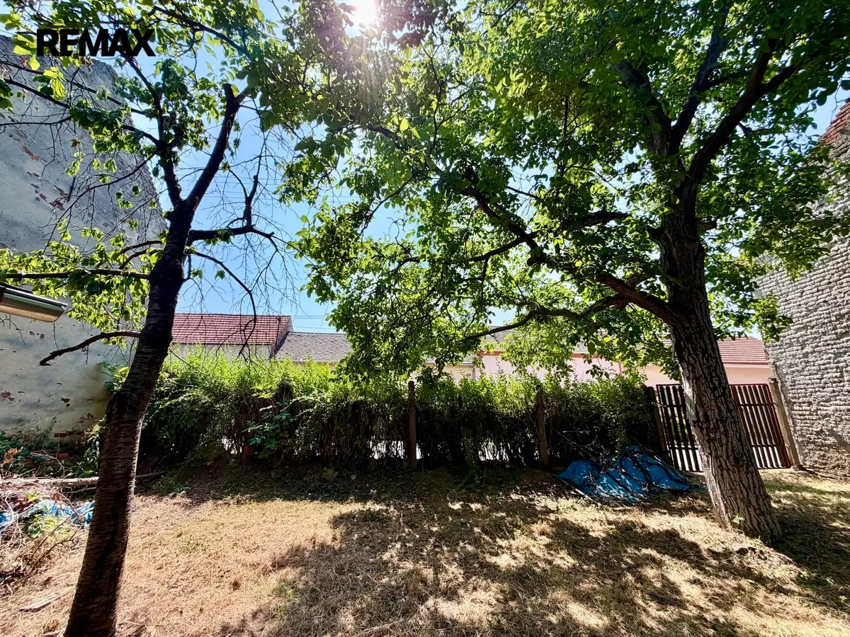 Prodej pozemku 256 m², Dolní · Ostrožská Nová Ves