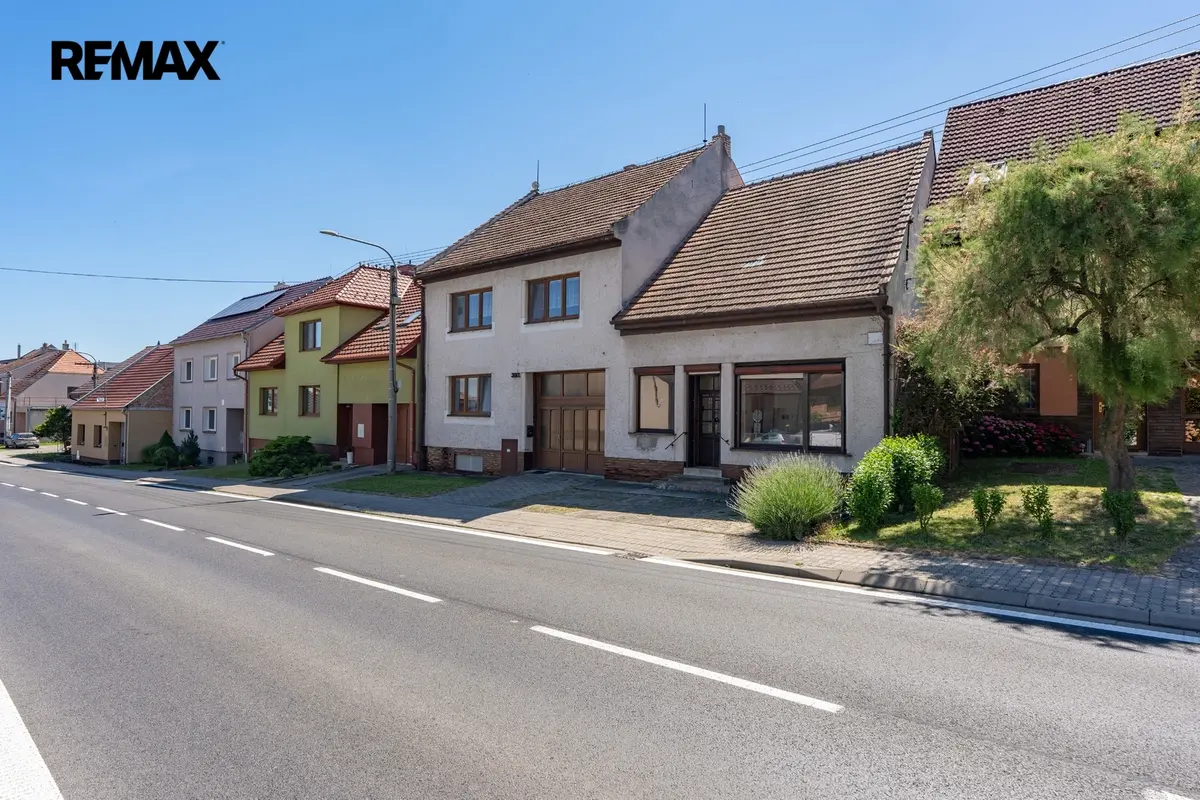 Prodej domu 275 m², Hlavní · Vnorovy