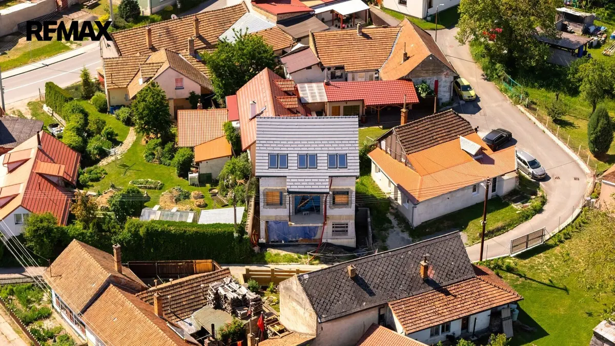 Prodej komerčního prostoru 158 m², Roštín · okres Kroměříž