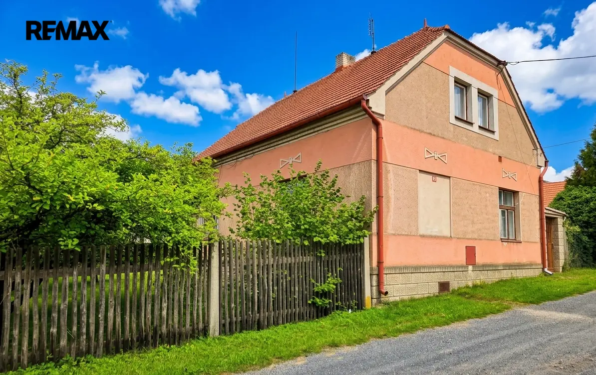 Prodej domu 200 m², Běleč · okres Kladno