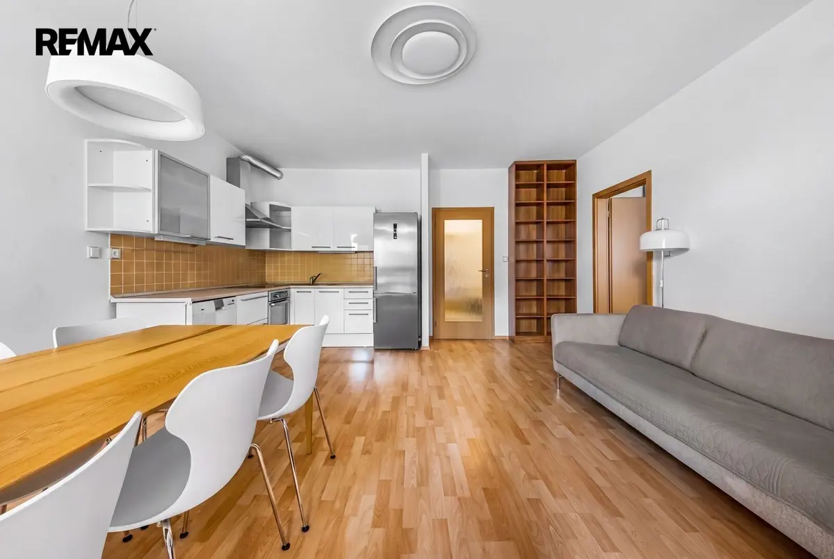 Pronájem bytu 2+kk 44 m², Na hroudě · Strašnice