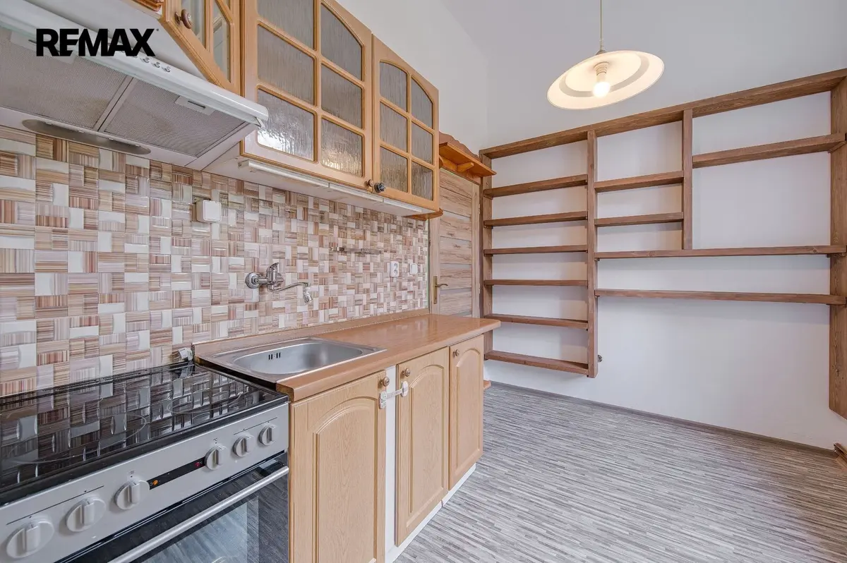 Pronájem bytu 1+1 40 m², Školní · Aš