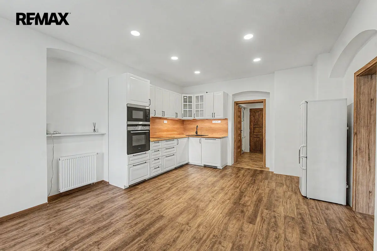 Prodej bytu 3+kk 61 m², Dobročovice · okres Praha-východ