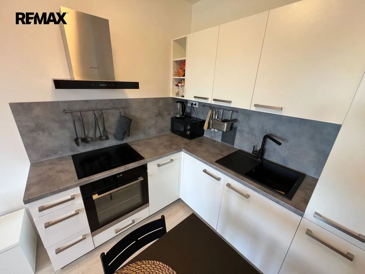 Pronájem bytu 1+kk 33 m², Vinařská · Beroun