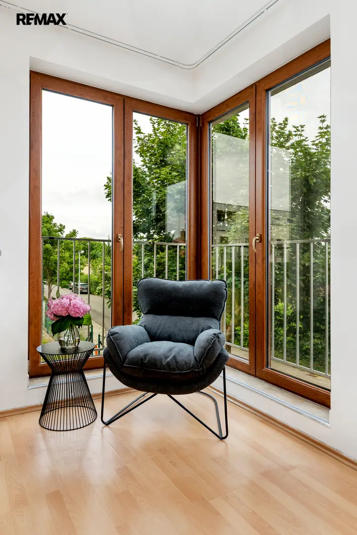 Pronájem bytu 3+kk 72 m², Lomená · Zbuzany