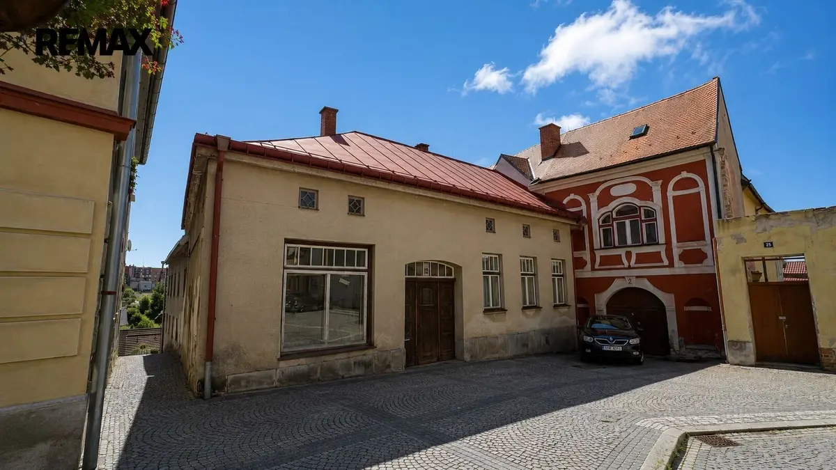 Prodej domu 370 m², Palackého nám. · Počátky