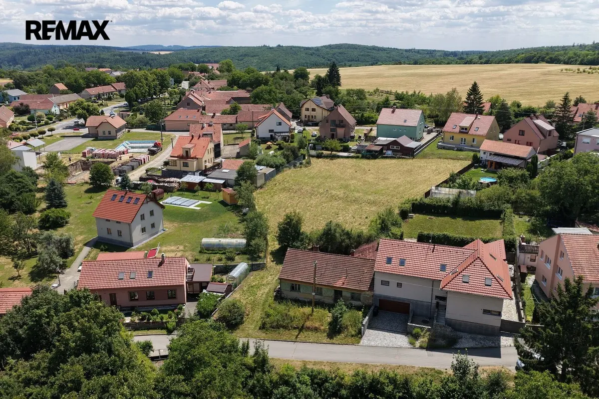 Prodej pozemku 2464 m², Habrůvka · okres Blansko
