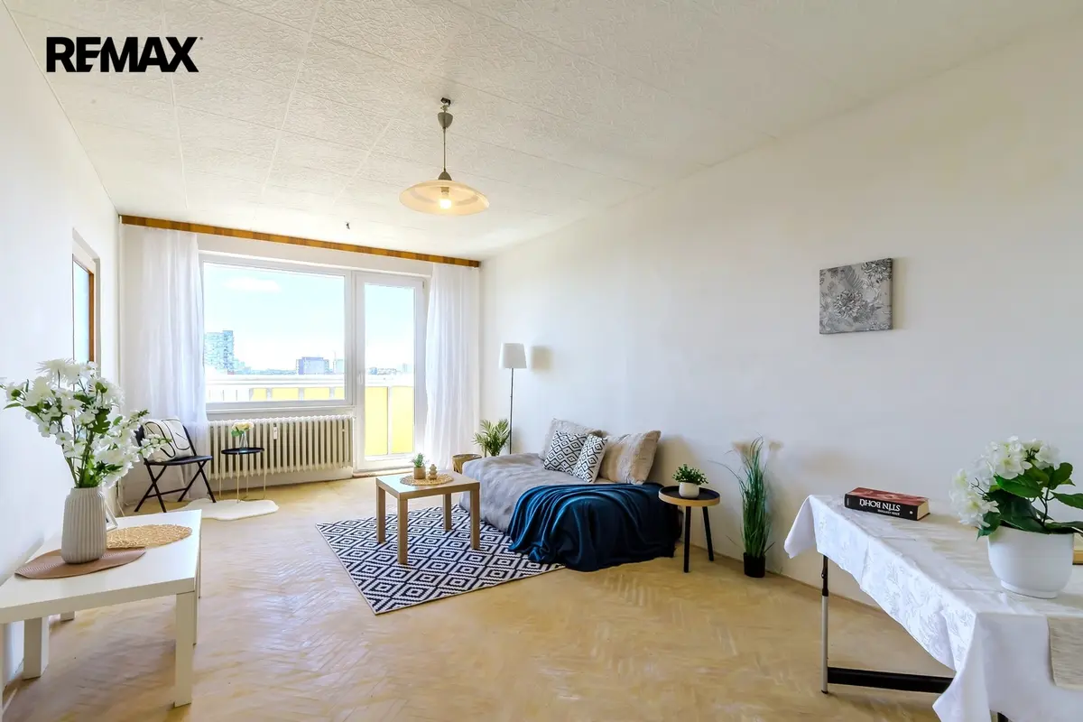 Prodej bytu 1+1 47 m², Limuzská · Malešice