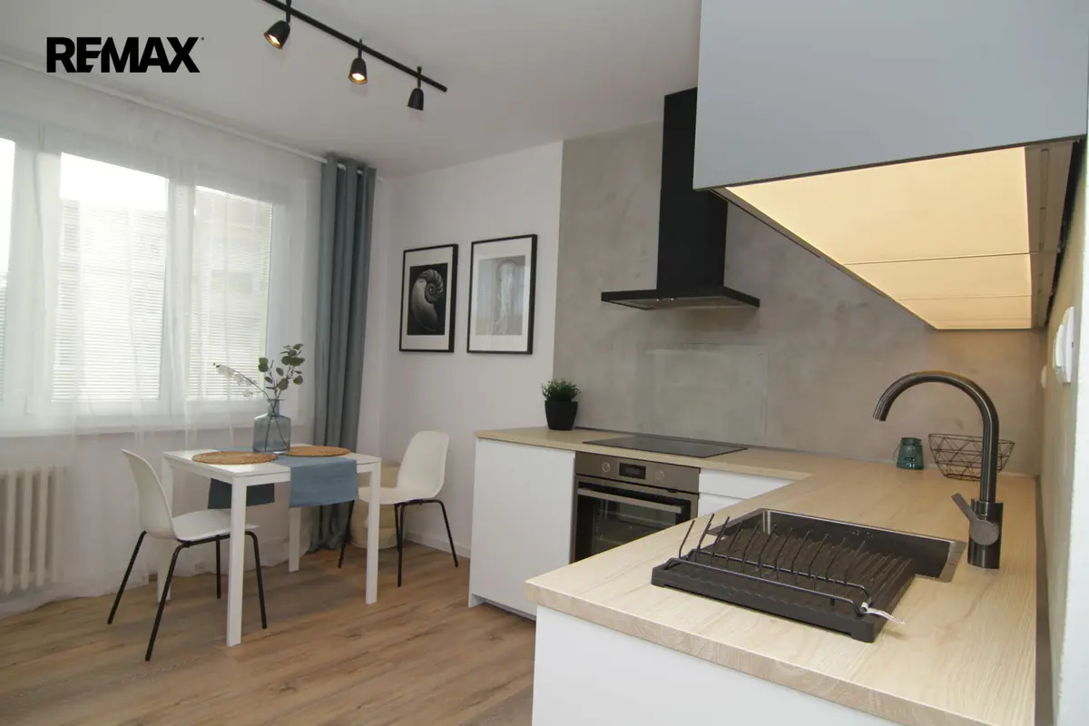 Pronájem bytu 1+1 37 m², Jana Opletala · Rybáře · Karlovy Vary