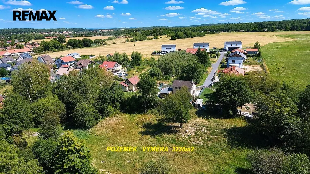 Prodej pozemku 3238 m², Mukařov – část obce Srbín