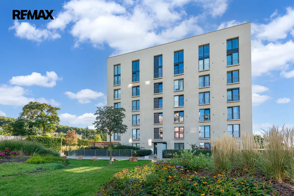 Prodej bytu 2+kk 45 m², Novovysočanská · Libeň