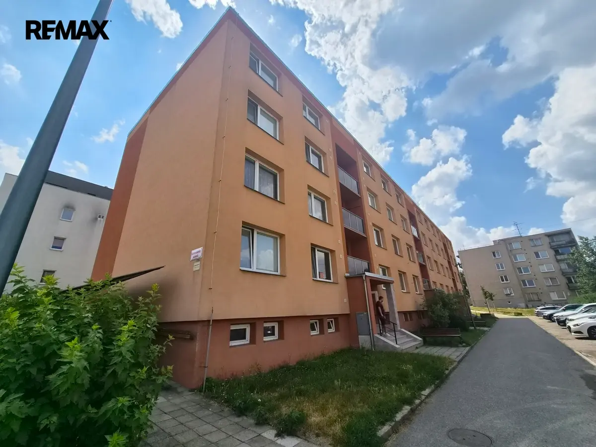 Pronájem bytu 1+1 31 m², Komenského náměstí · Rosice u Brna · Rosice