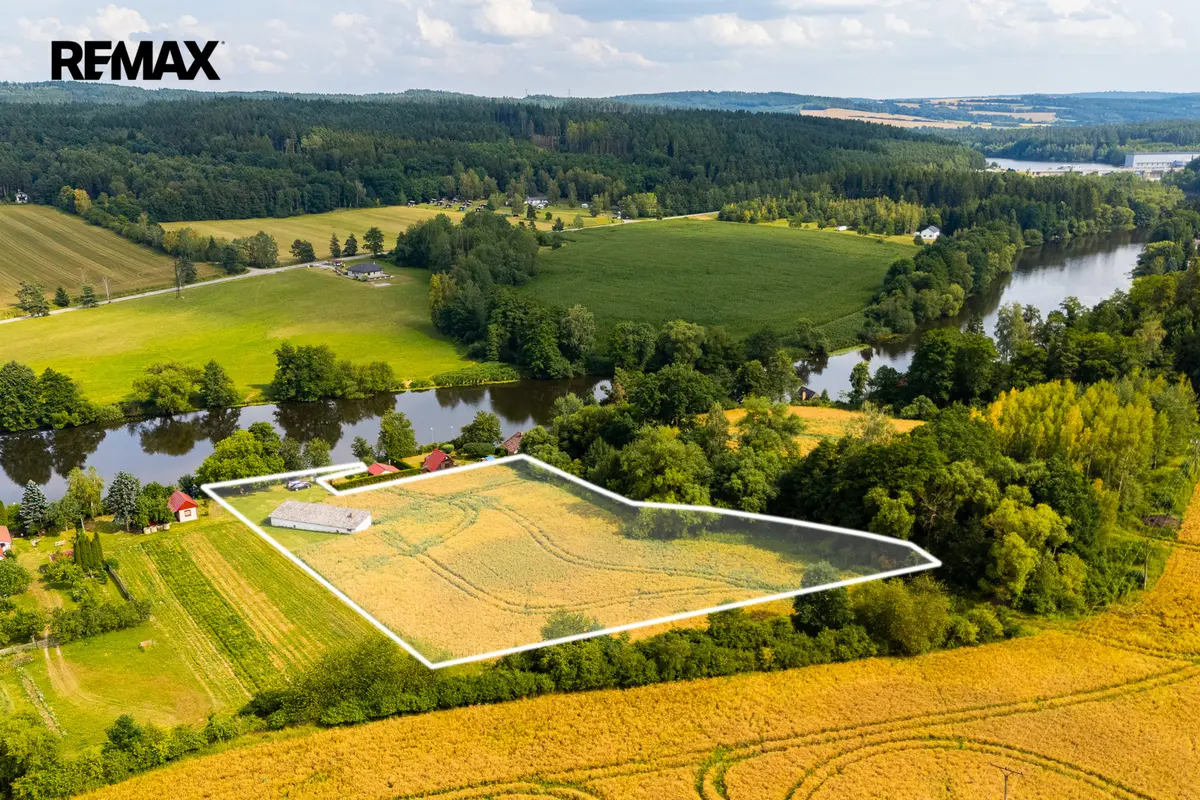 Prodej pozemku 7737 m², Hněvkovice u Týna nad Vltavou · Týn nad Vltavou