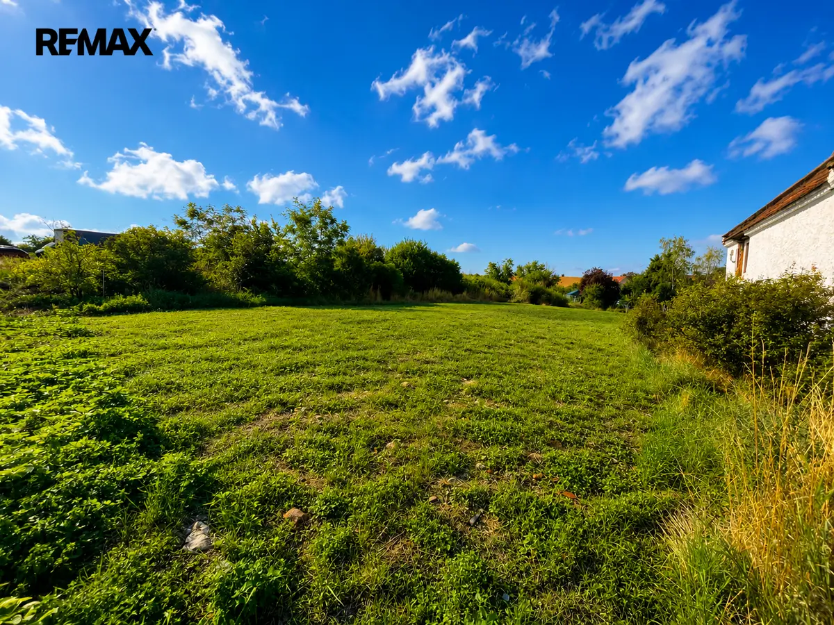 Prodej pozemku 475 m², Milčeves · Žatec