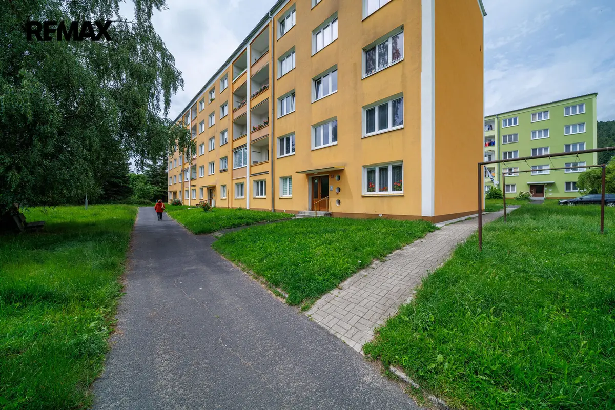 Prodej bytu 3+1 73 m², Sídliště · Hroznětín