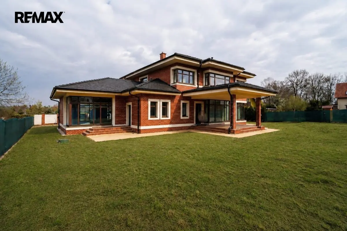 Prodej domu 363 m², Sýkorová · Zdiměřice u Prahy · Jesenice