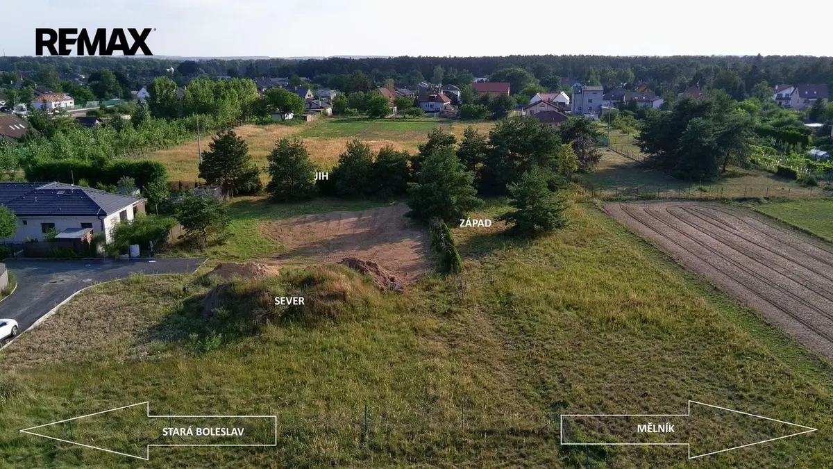 Prodej pozemku 1087 m², Chrást u Tišic · Tišice