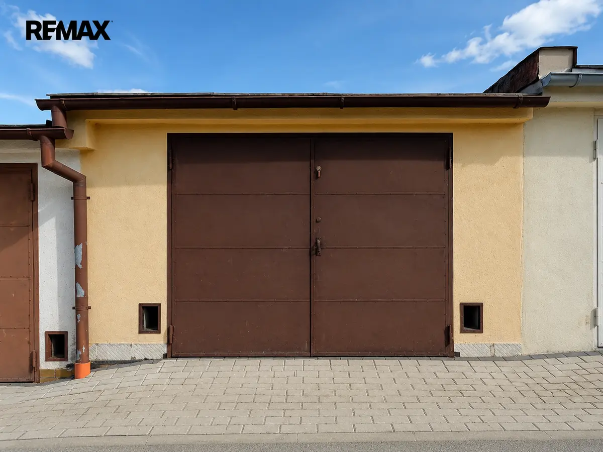 Prodej garáže 22 m², Řeznovice · Ivančice