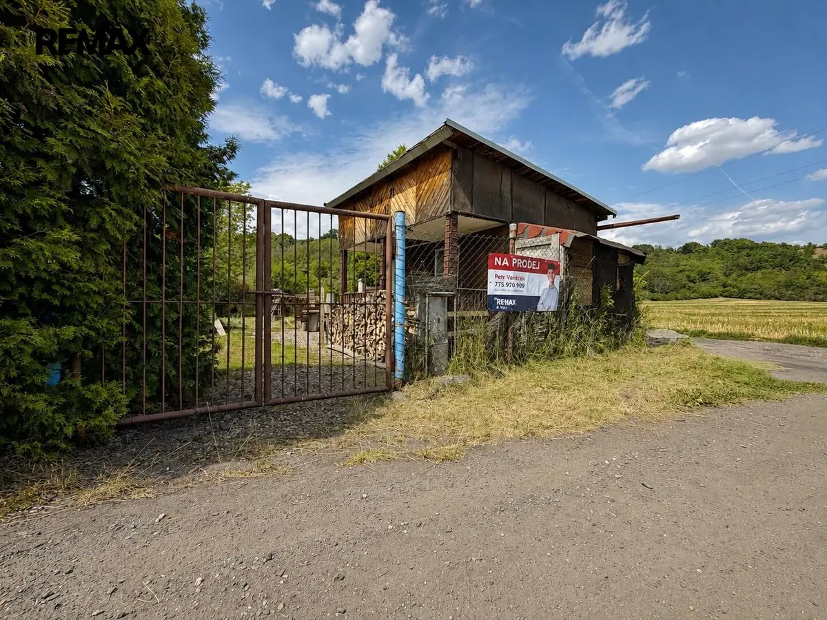 Prodej pozemku 196 m², Žatec · okres Louny